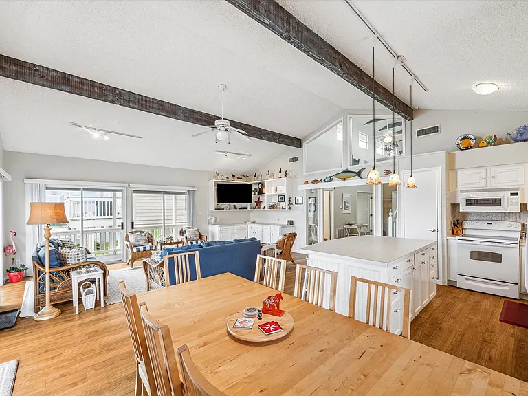 4107 Long Tom Ct — Photo 6