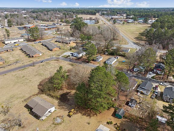 4th image of 704 East St Lot 74/part 75