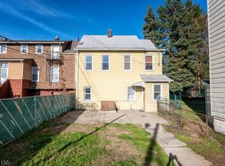 40 Bowdoin St, Clifton, NJ 07013