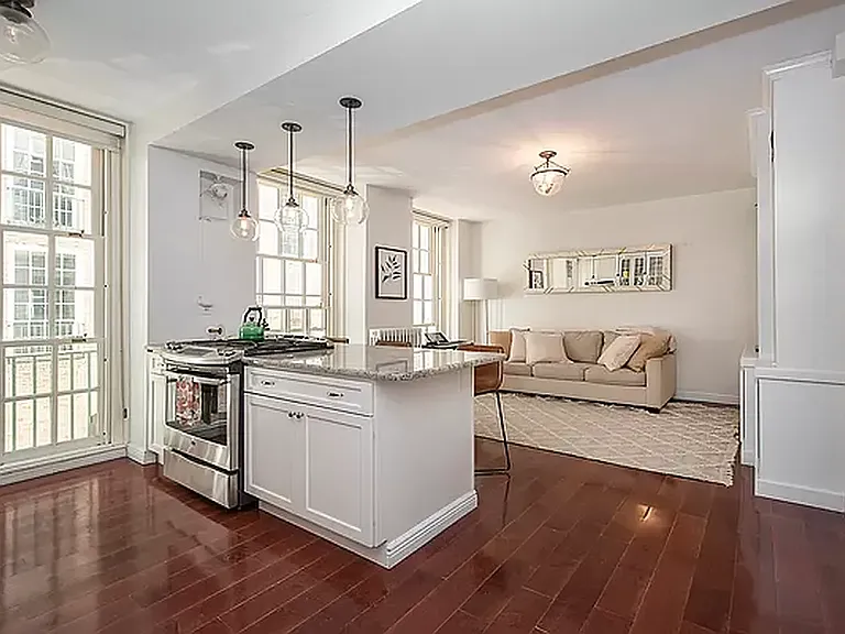 509 E 77th St #2GH — Photo 1