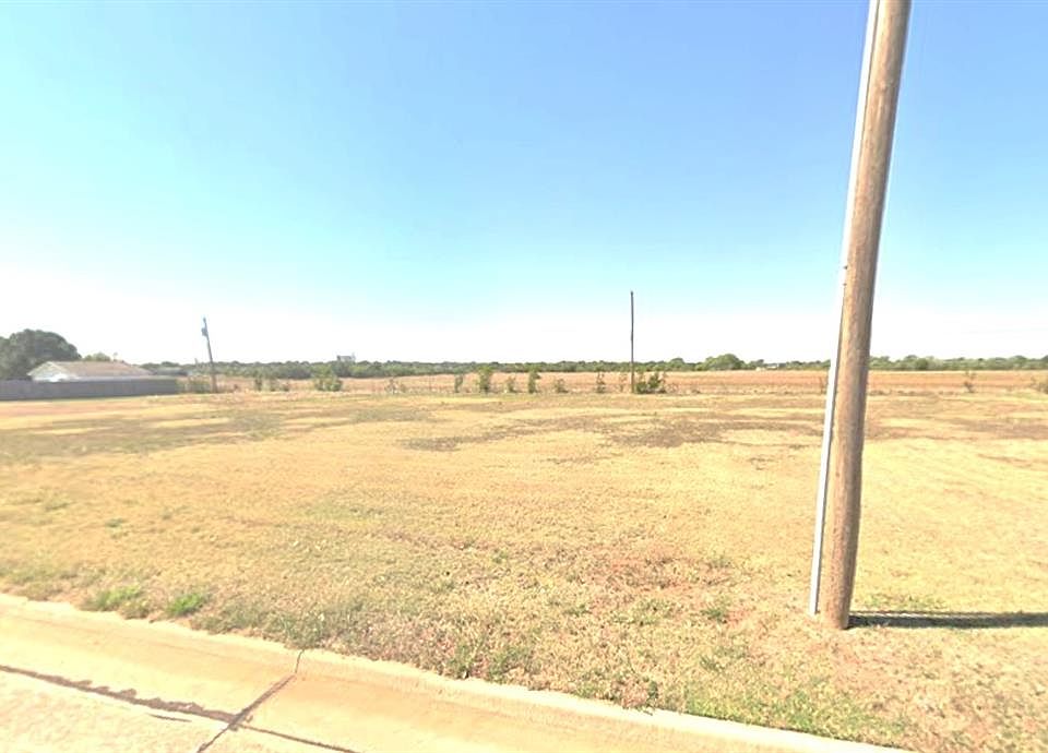 2nd image of McDonald Ter Lot 6