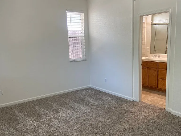 3203 Europa St — Photo 12