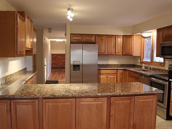 2nd image of 3624 Middleton Dr