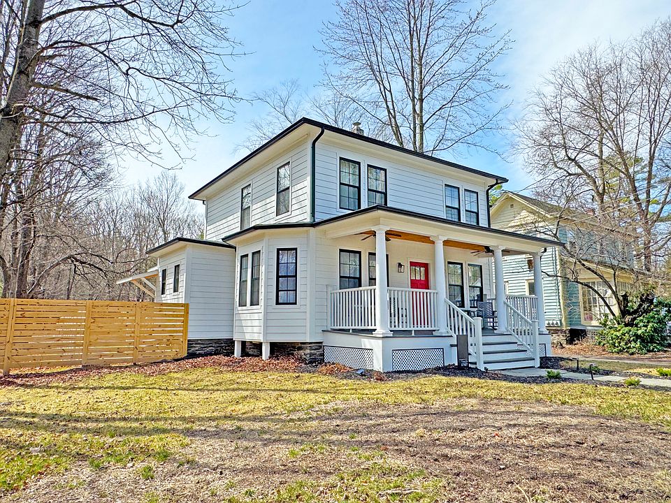 1st image of 115 Tinker St