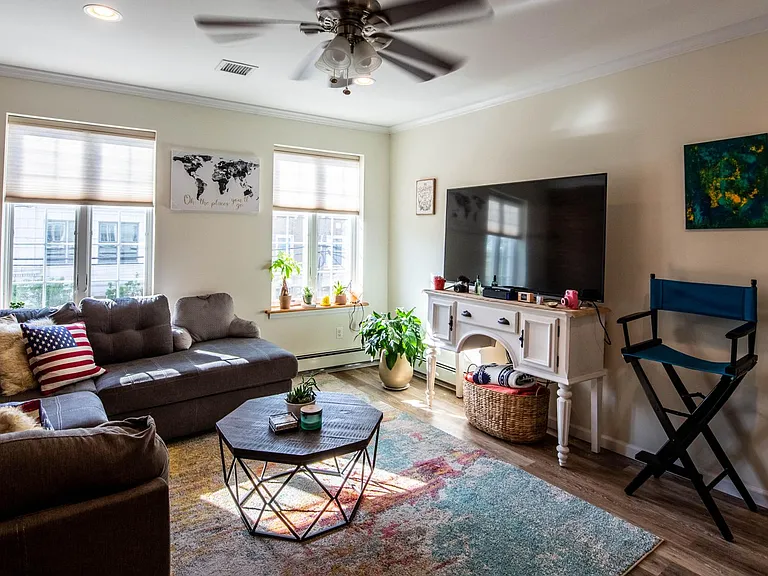 92 1st Ave #4 — Photo 3