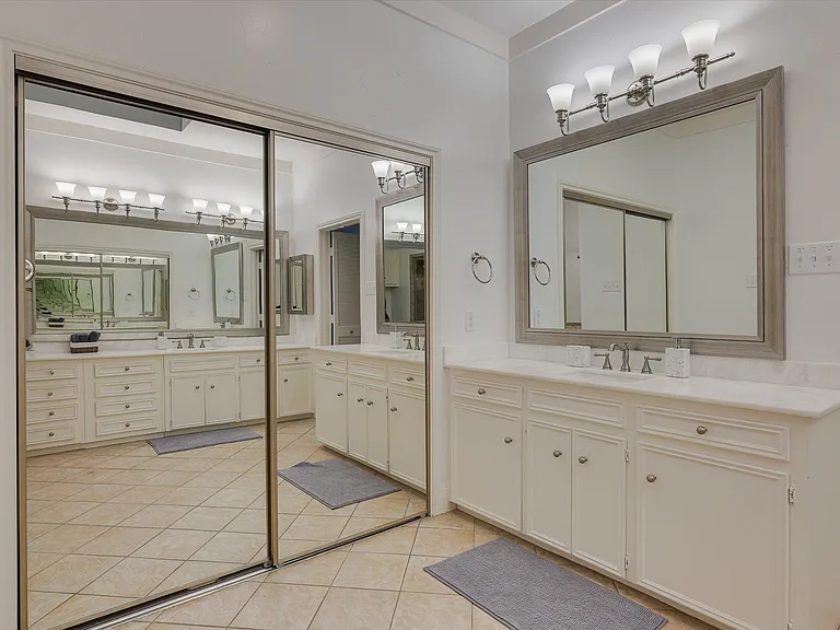 6507 Clubhouse Cir — Photo 25