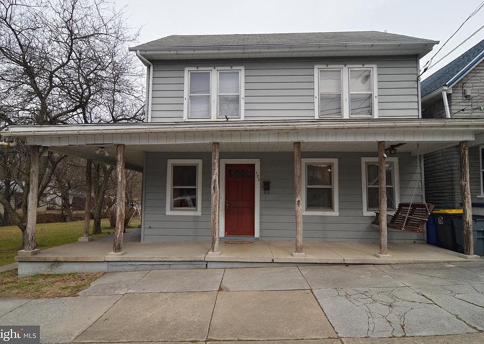 1st image of 129 E High St
