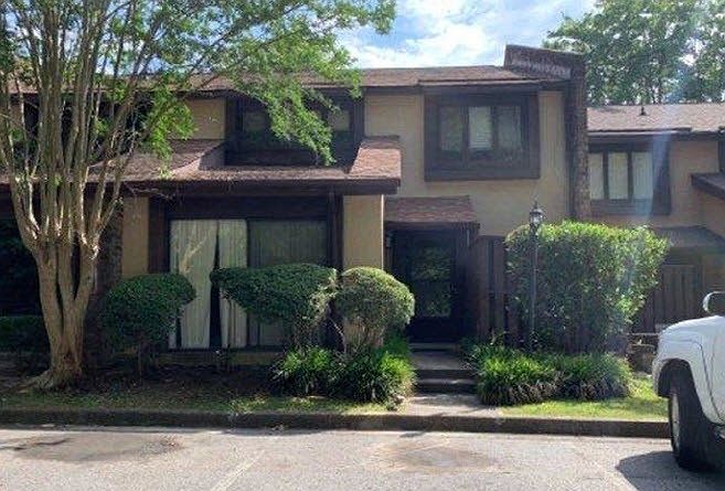1st image of 168 Lionsgate Dr
