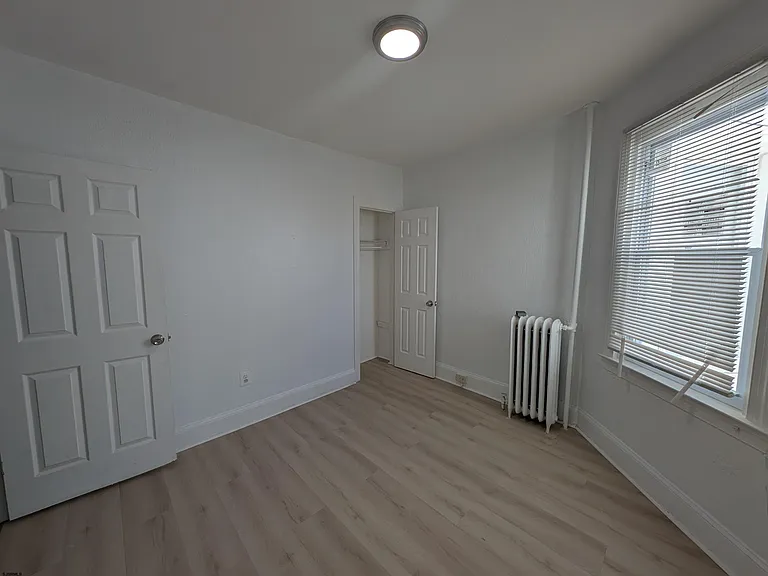 1056 N Ohio Ave — Photo 14