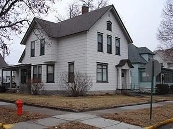 1078 W Wabasha St, Winona, MN 55987