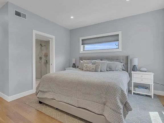 3rd image of 24 Rawson St #3