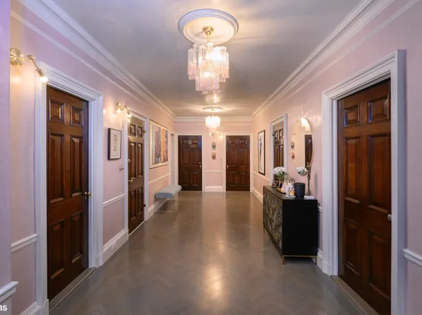 1220 Park Avenue 9A image 3 of 14
