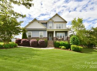 104 Rockridge Point Dr, Mooresville, NC 28117