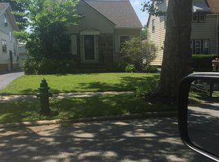 3718 Ludgate Rd, Shaker Heights, OH 44120