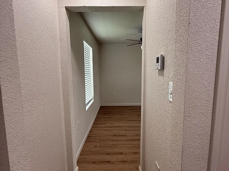 Unit Photo