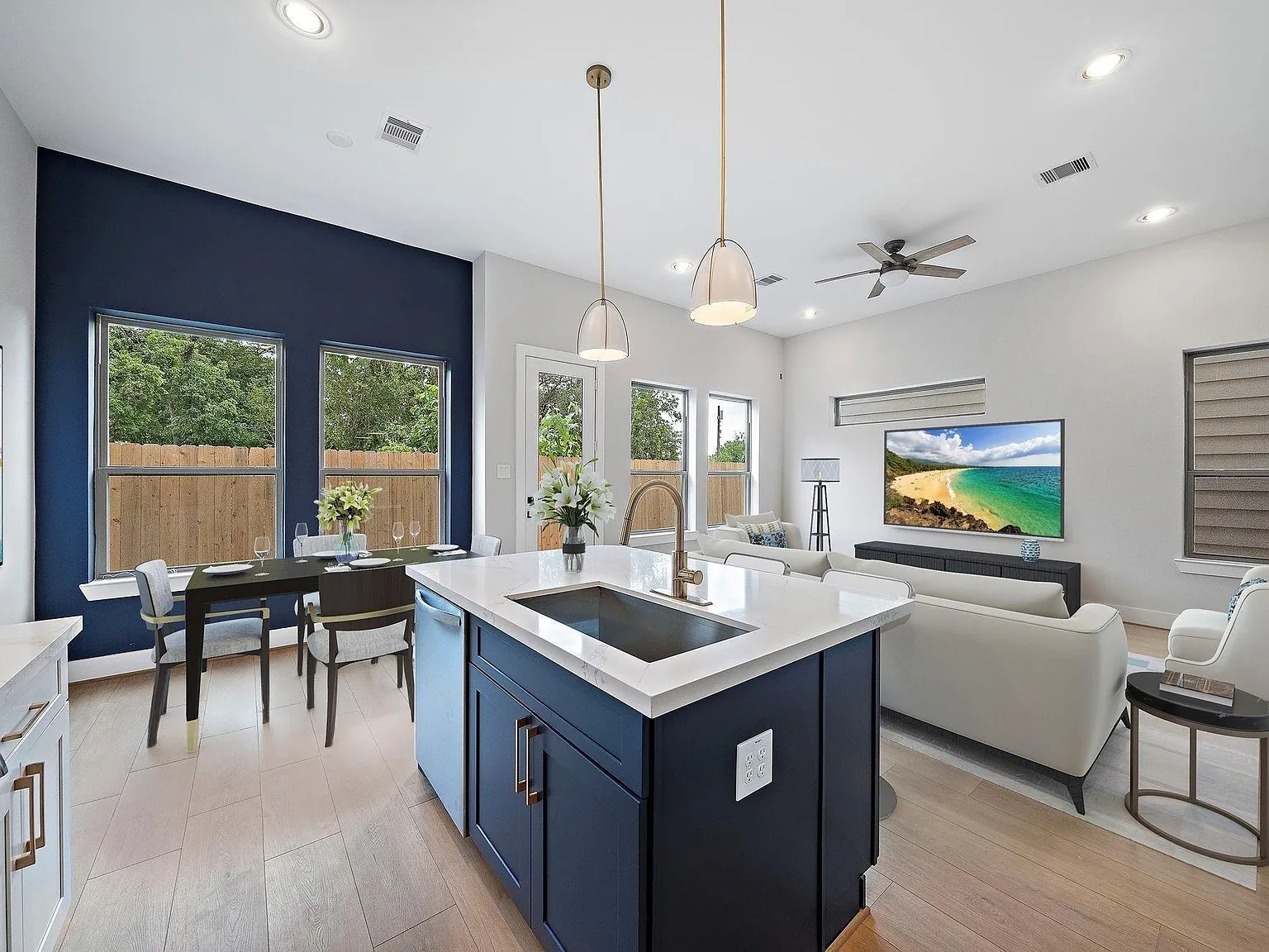 3 bed, 3.5 bath, 1845 sqft, $3,100 — Photo 4