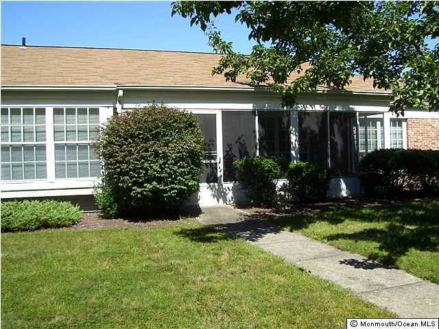 1st image of 622 Stamford Court #B