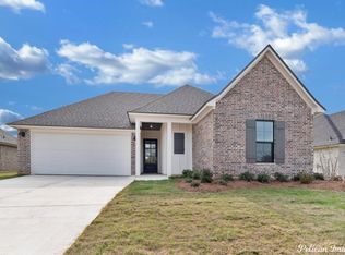 5815 Northwood Oaks Dr, Shreveport, LA 71107