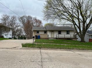 2559 Boyd St, Des Moines, IA 50317