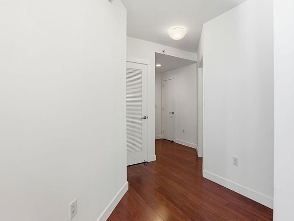 5th image of 1160 Mission St Unit 613