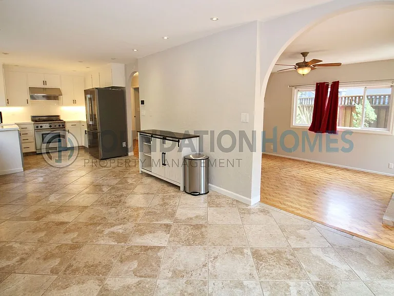 11 Glen Dr — Photo 20