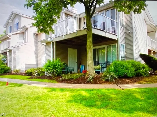 41 Pine Ct #41, Bedminster Twp., NJ 07921