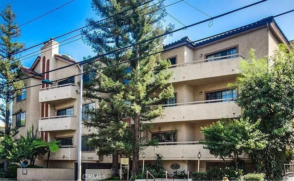2 bed, 1339 sqft, $3,300 — Photo 1