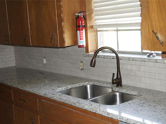 2nd image of 106 Dale Dr