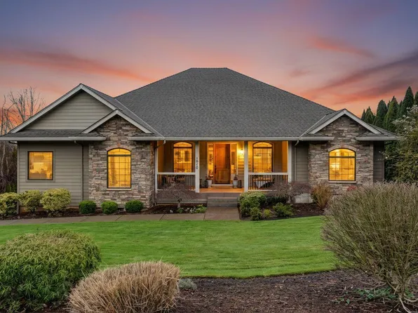 1970 Landaggard Dr NW, Salem, OR 97304