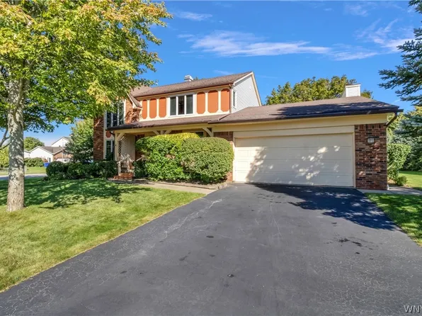 4 Meadowdale Ln, Buffalo, NY 14224