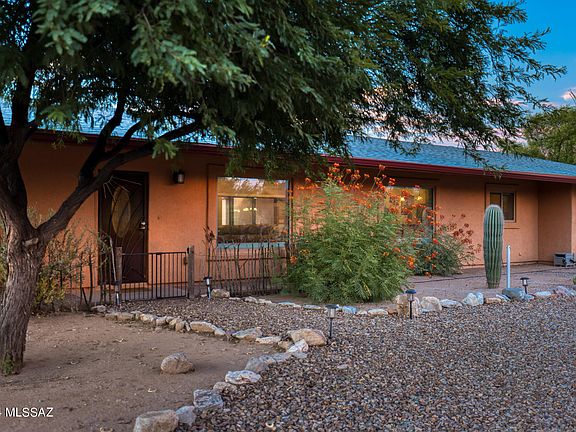 3rd image of 4101 E Camino De La Colina