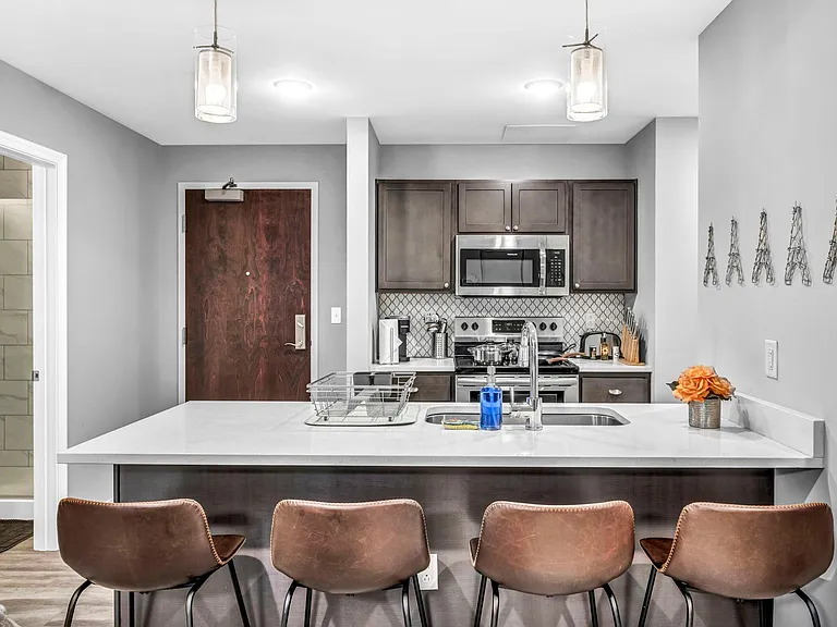 Athlon - One Bedroom Suite