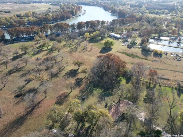 118 Satterfield, New Braunfels, TX 78130