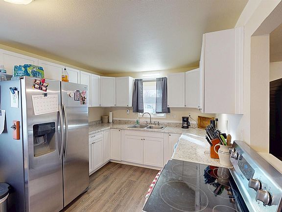 3rd image of 605 Cherokee St