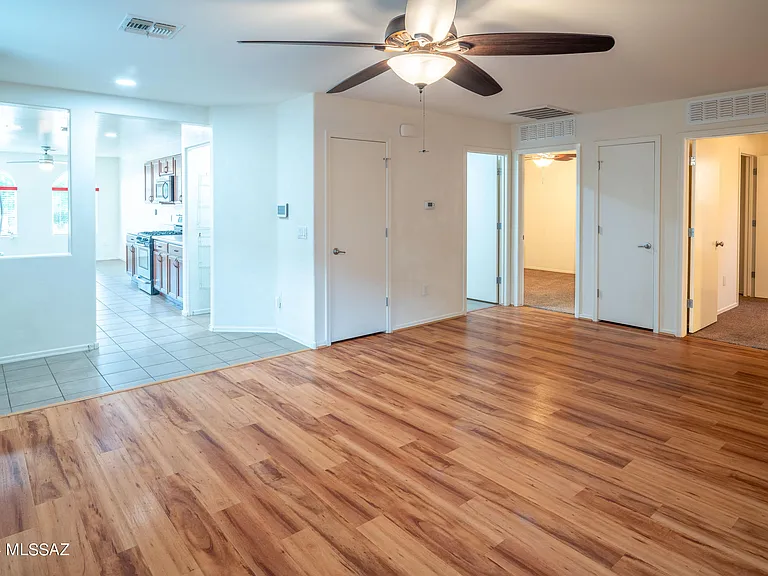 2011 W Mountain Pointe Dr — Photo 16