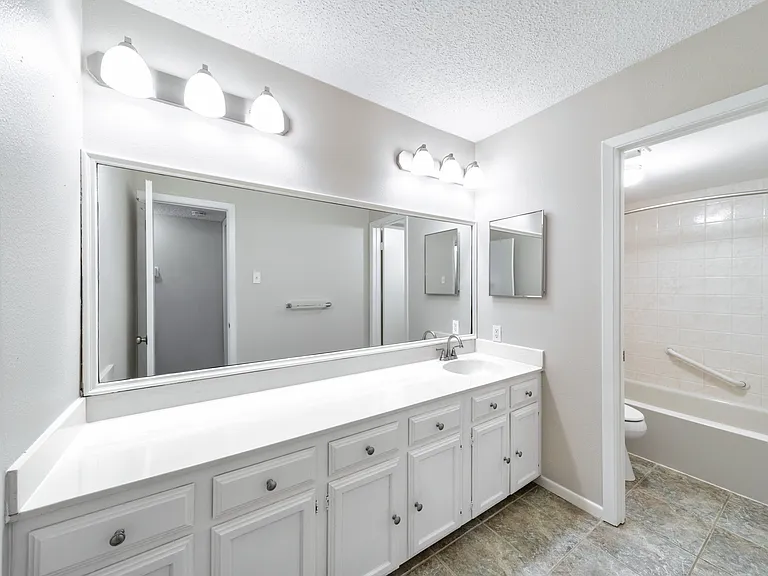 2719 Creek Wood Ct — Photo 14