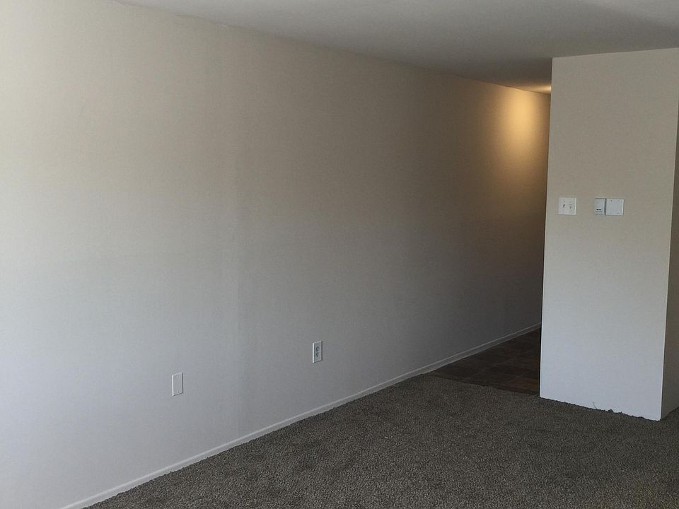 2nd image of 4240 Woodhaven Rd #112