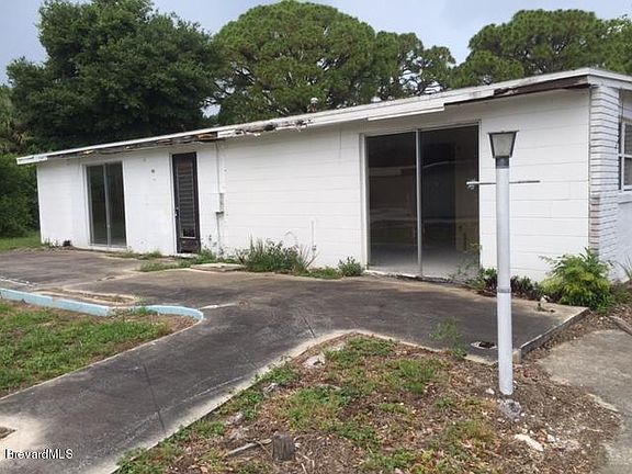 2nd image of 2308 S Hopkins Ave