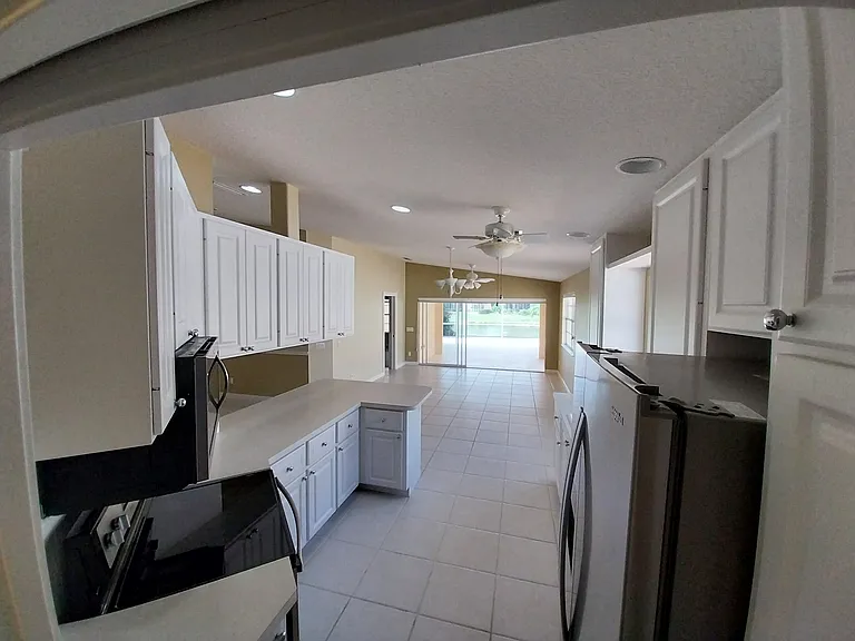 4910 Kingston Way — Photo 6