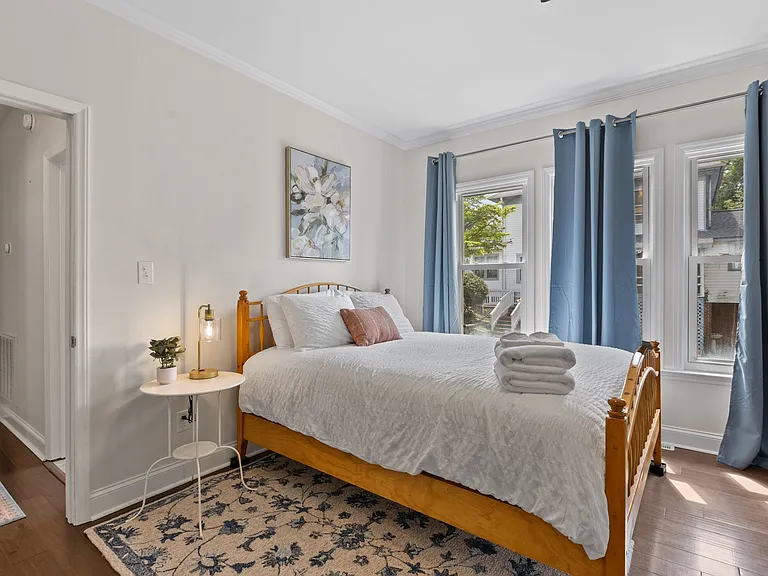 609 N Hyde Park Ave — Photo 20