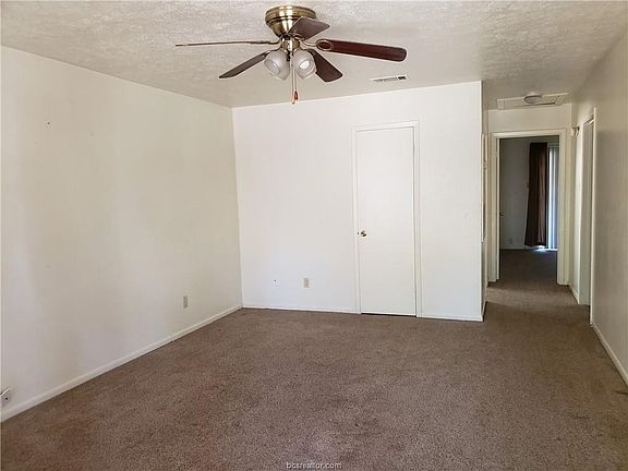 4th image of 802 Concho Pl