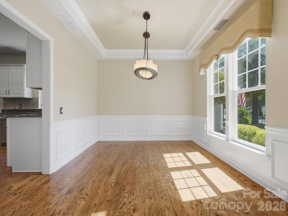5th image of 6747 Fieldstone Manor Dr
