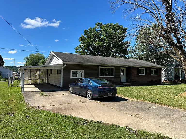 405 Fir St — Photo 2