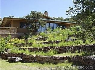 25 Arroyo Pequeno, Santa Fe, NM 87506