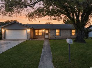 160 STEPHANIE DR, Kerrville, TX 78028