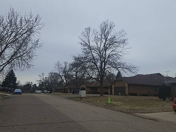 5th image of 14581 Embassy Ave