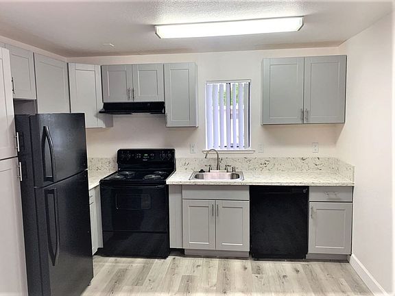 2nd image of 5135 El Camino Ave APT 6