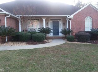 300 Oak Pointe Dr, Dublin, GA 31021