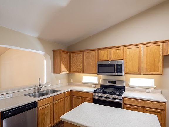 735 Scheel - Kitchen