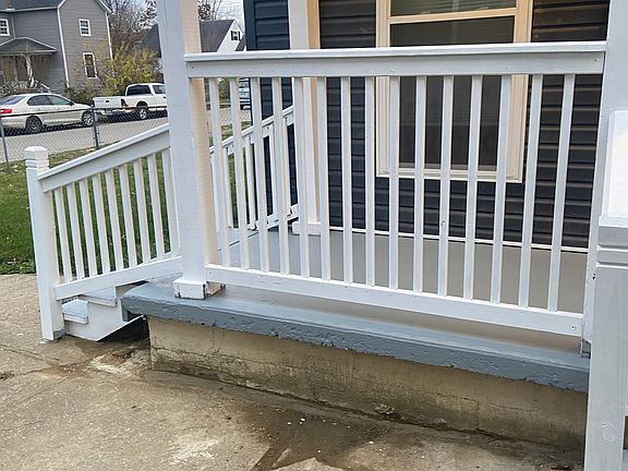 4th image of 205 Clarendon Ave